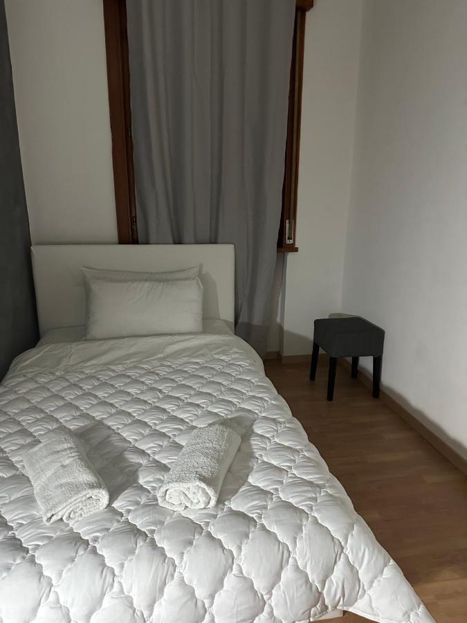 Leone D'oro 2 - Milano Street * Mestre