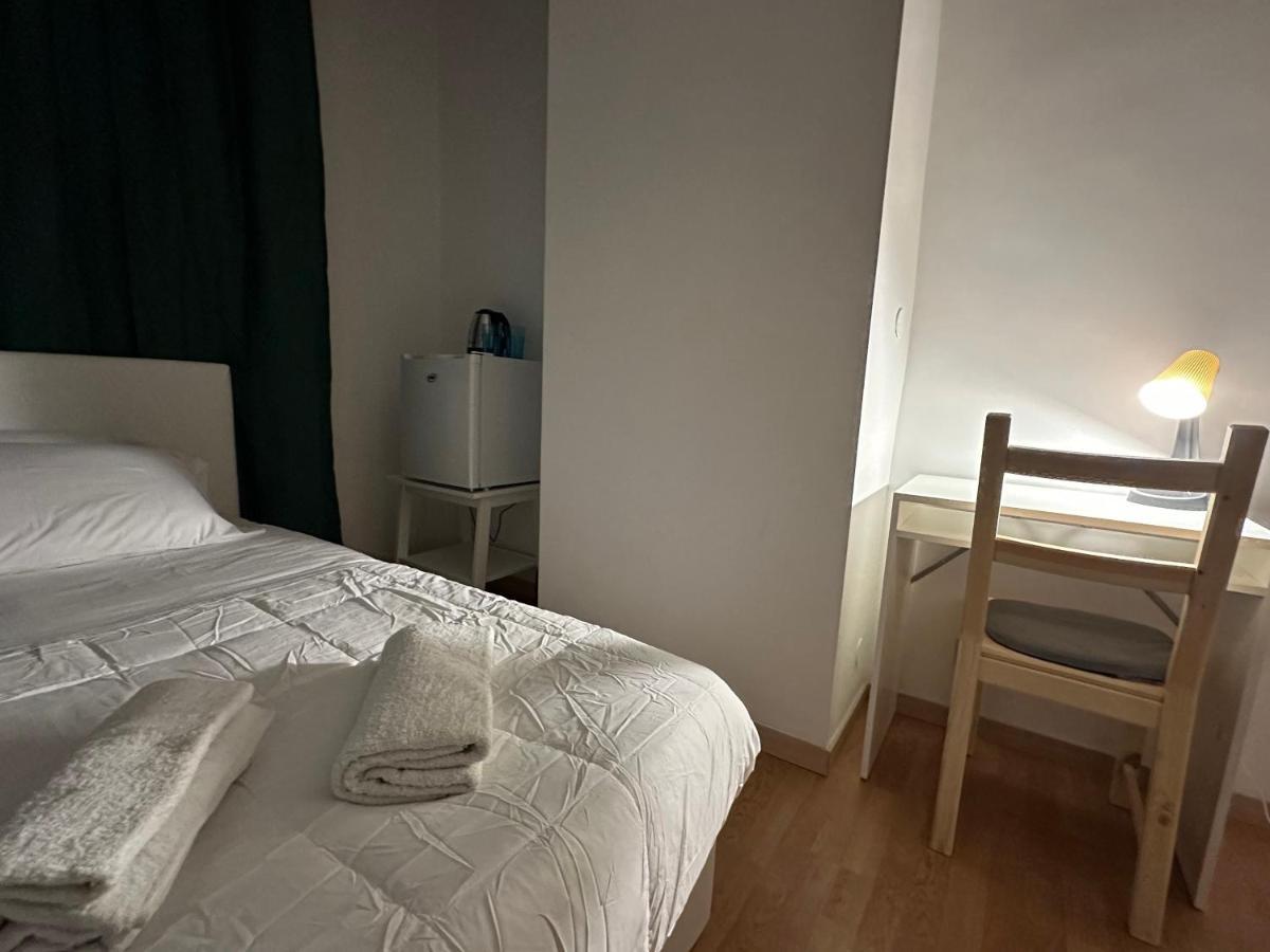 Leone D'oro 2 - Milano Street Guest house